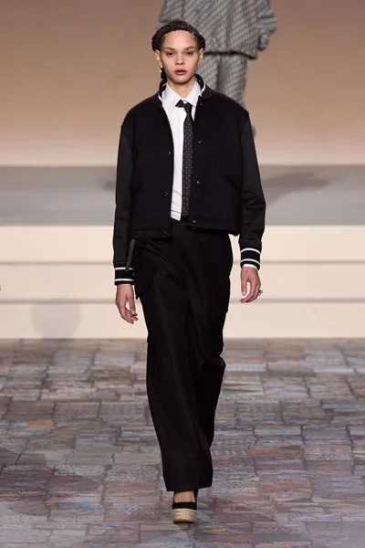 Look 26